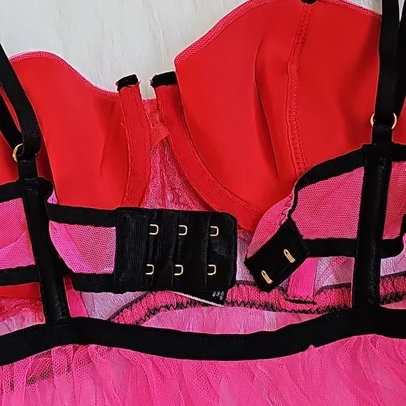 Sexy VS lingerie top - Picture 8 of 9